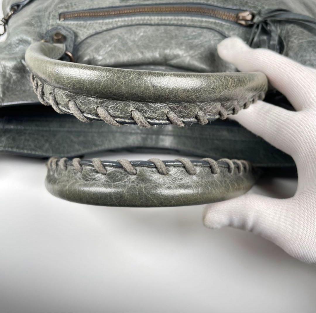 バレンシアガ　ハンド、ショルダーバッグ　2way グリーン　レザー