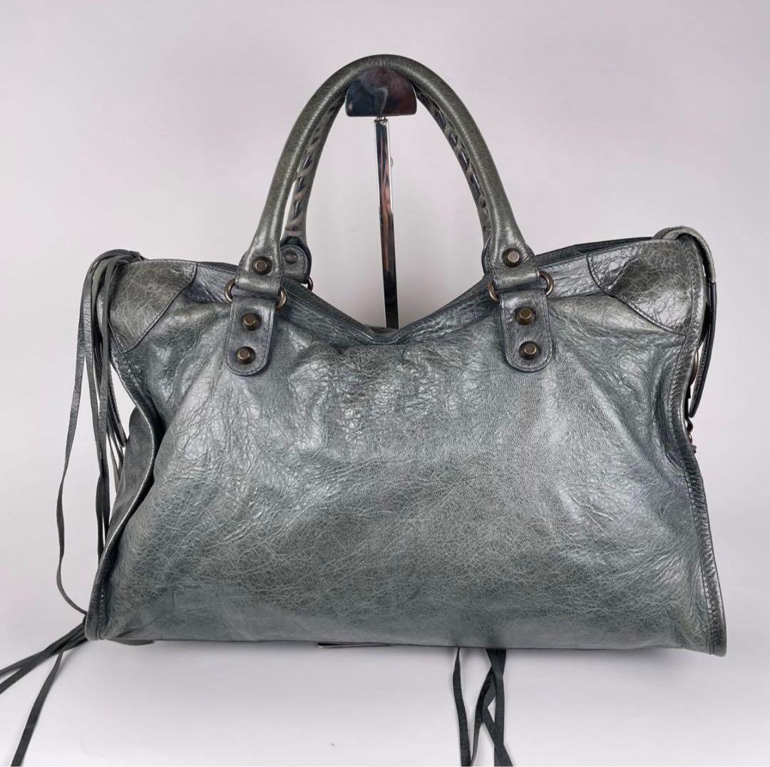 バレンシアガ　ハンド、ショルダーバッグ　2way グリーン　レザー