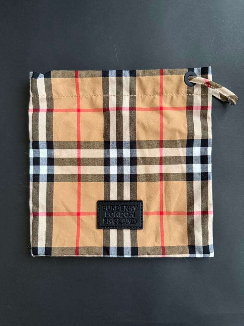 BURBERRYチェック柄マスク&収納袋セット
