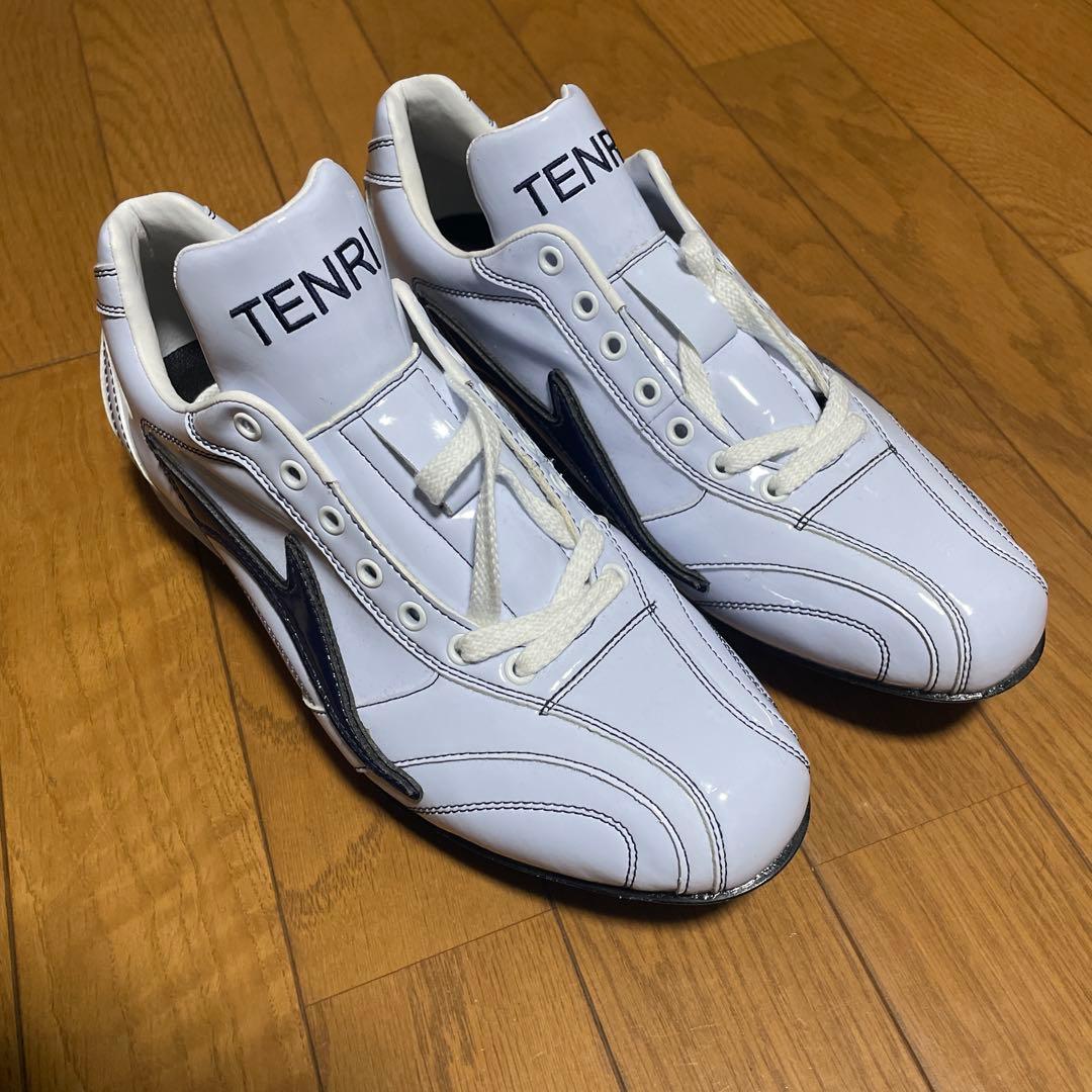TENRI ホワイト スパイクシューズ