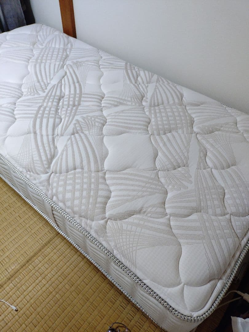 シモンズマットレス60周年記念モデル　シングル