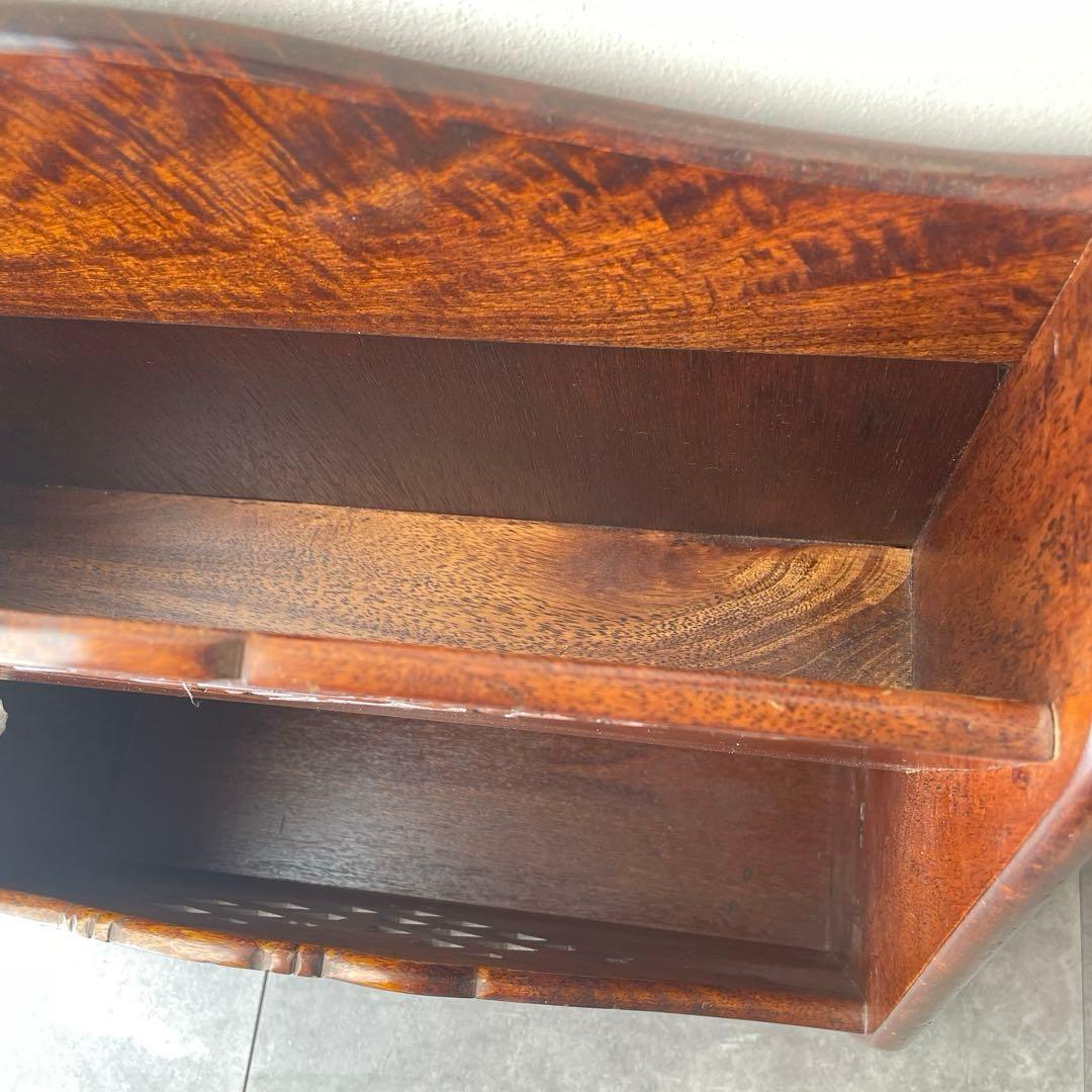 吉川　木製　彫刻　マガジンラック 薄型　スリム　ダークブラウン 2段