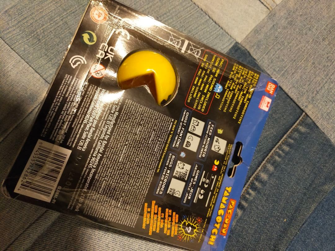 日本未発売　パックマン　たまごっち　ケース付き