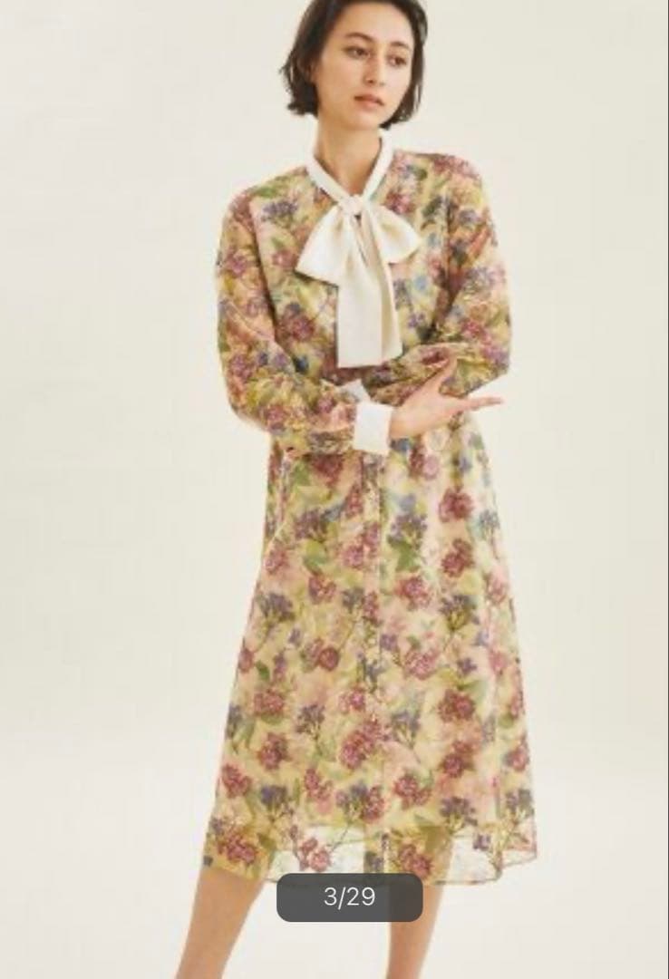 グレースコンチネンタル　ボタニカルプリント刺繍ドレス36