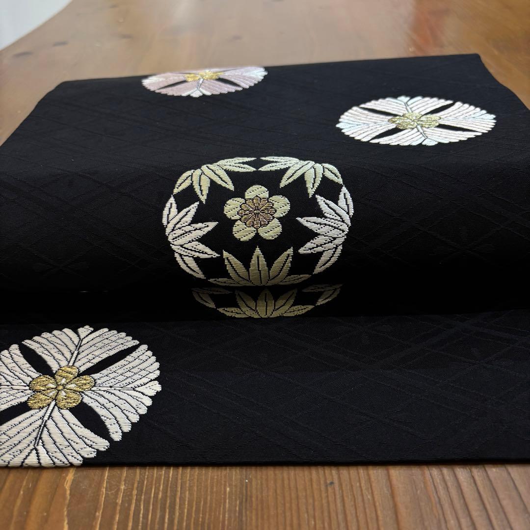 【美品】名古屋帯　九寸名古屋帯　黒地に丸紋　松竹梅　　カジュアル着物　o1580