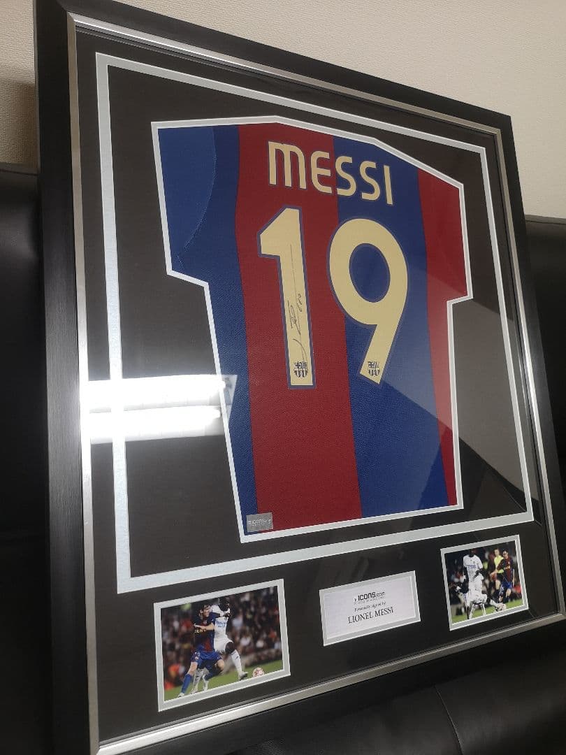 ICONSリオネル メッシ サインユニフォーム バルセロナ0607額付き