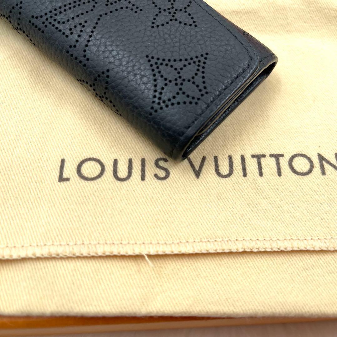 ルイヴィトン アンプラント キーケース キーホルダー 4連　568