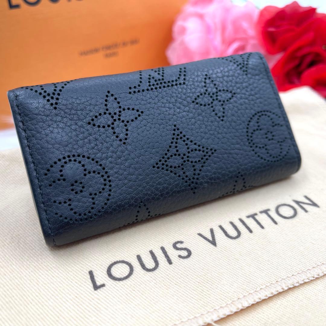 ルイヴィトン アンプラント キーケース キーホルダー 4連　568