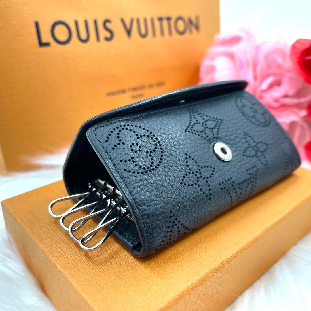 ルイヴィトン アンプラント キーケース キーホルダー 4連　568