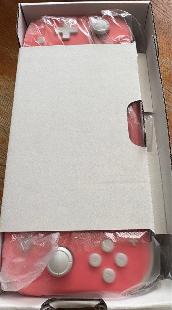 Nintendo Switch Lite ライト任天堂　コーラル　ケースセット箱