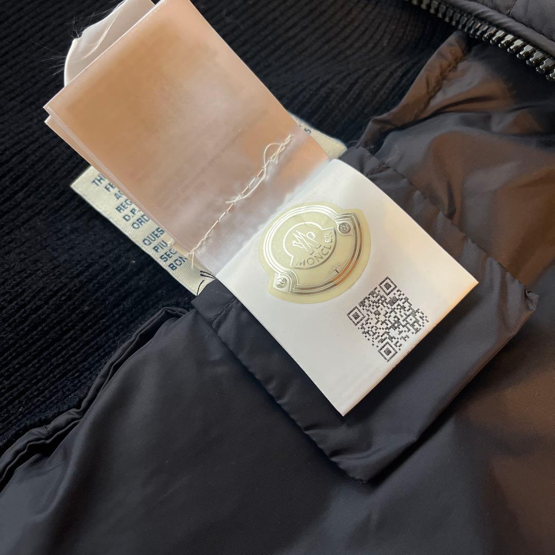 MONCLER ネイビーパディングジャケット 10歳