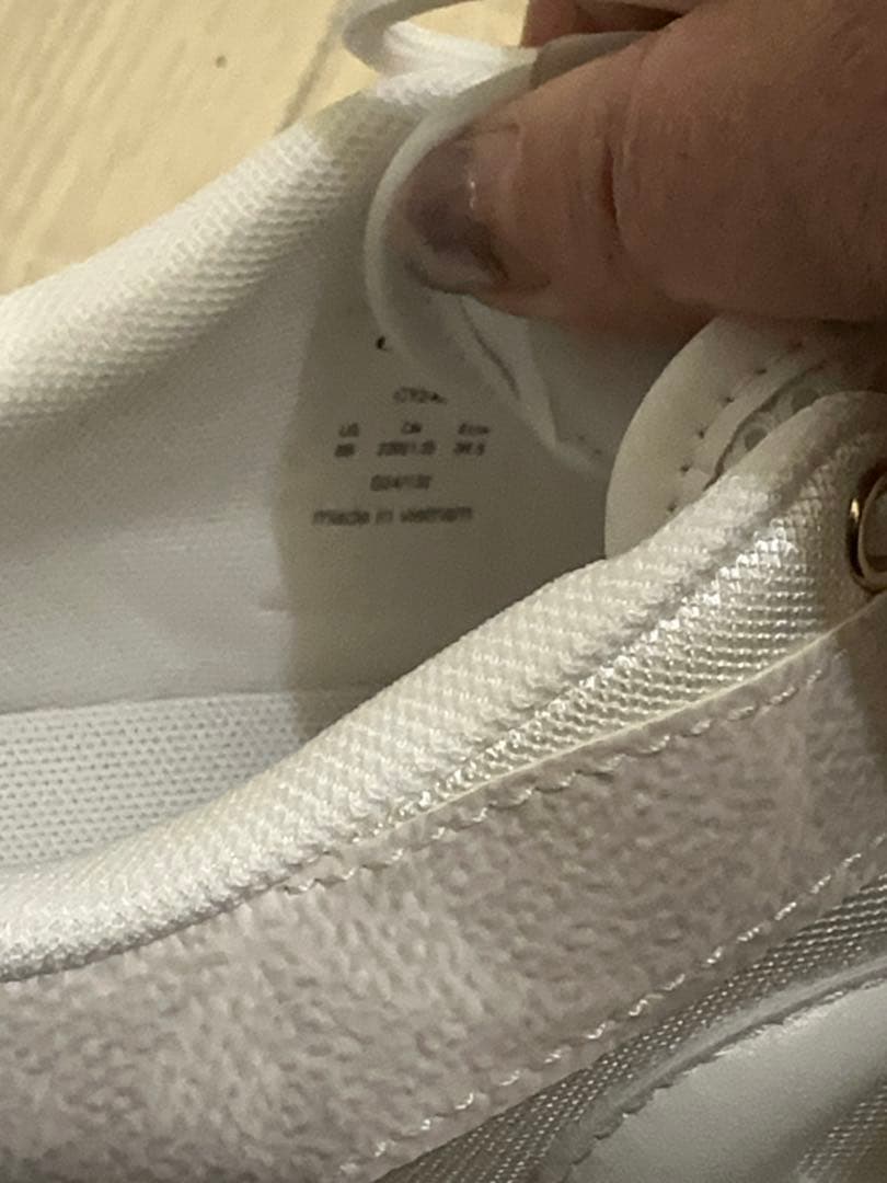 今月まで❗️新品未使用❣️COACH スニーカーベージュ系36