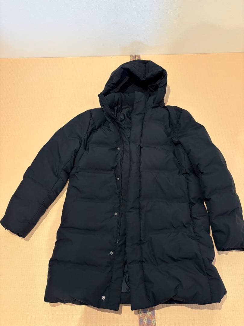 ユニクロ シームレスダウンコート 紺　XL 311-409332