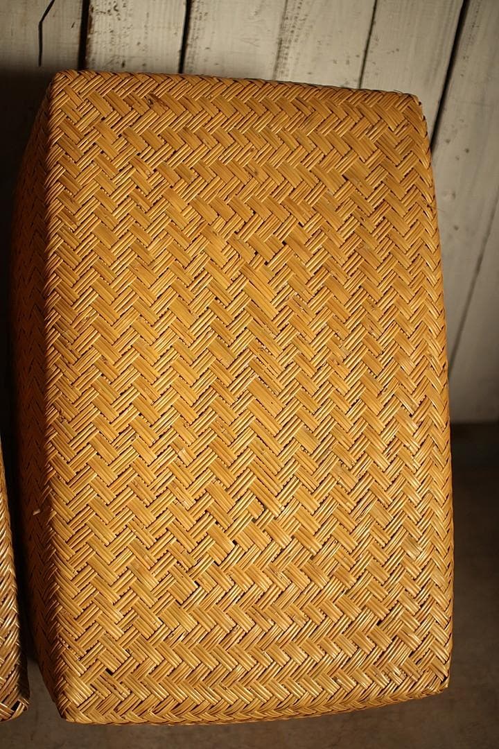 状態良く形の綺麗な古い竹編みの収納かご　行李