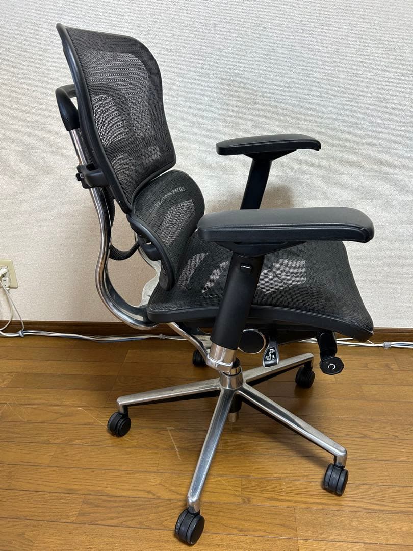 メッシュチェア エルゴヒューマン ベーシック ブラック ②予告なしに出品終了あり