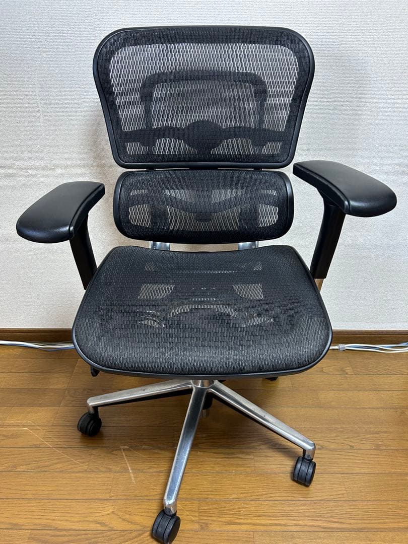 メッシュチェア エルゴヒューマン ベーシック ブラック ②予告なしに出品終了あり