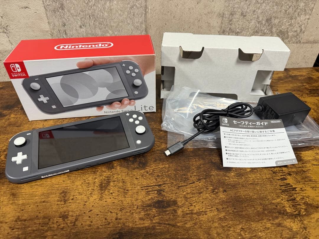 Nintendo Switch Lite グレー