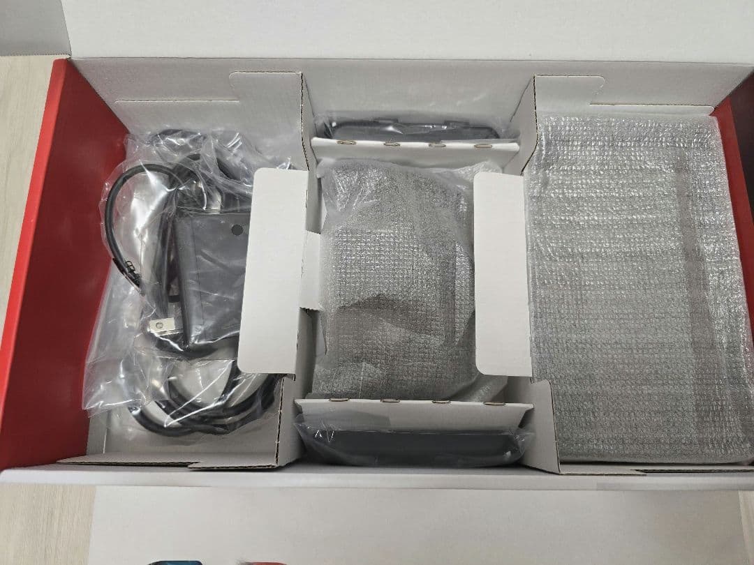 Nintendo Switch 本体 赤/青 Joy-Con付き HAC-001