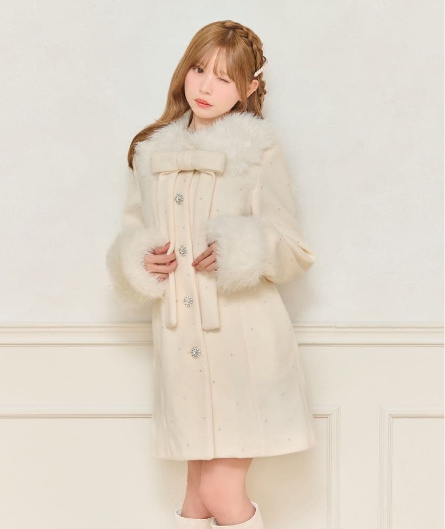 apres jour フロントリボン袖ファービジューコート アプレジュール