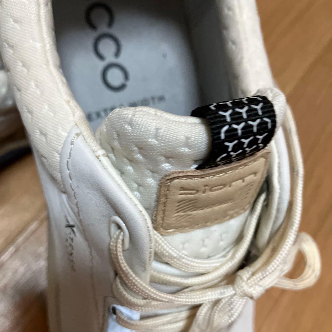 biom ホワイトレザーゴルフシューズ