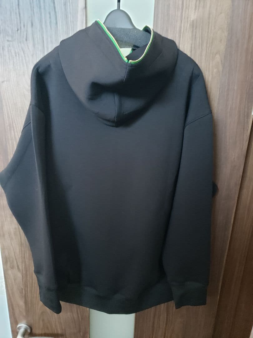 Mal. 黒 フード付きパーカー