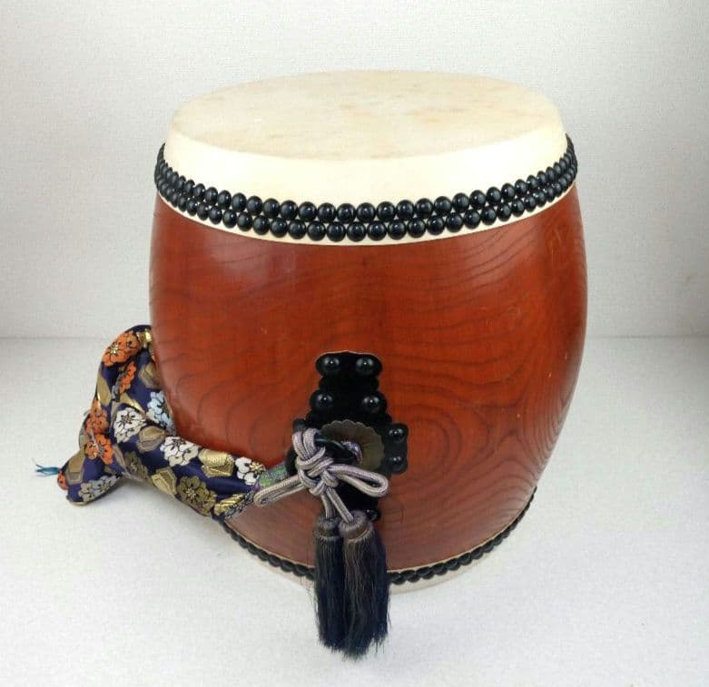 K.G【上鳴保証】和太鼓　欅切り抜き胴　台なし　*AN32