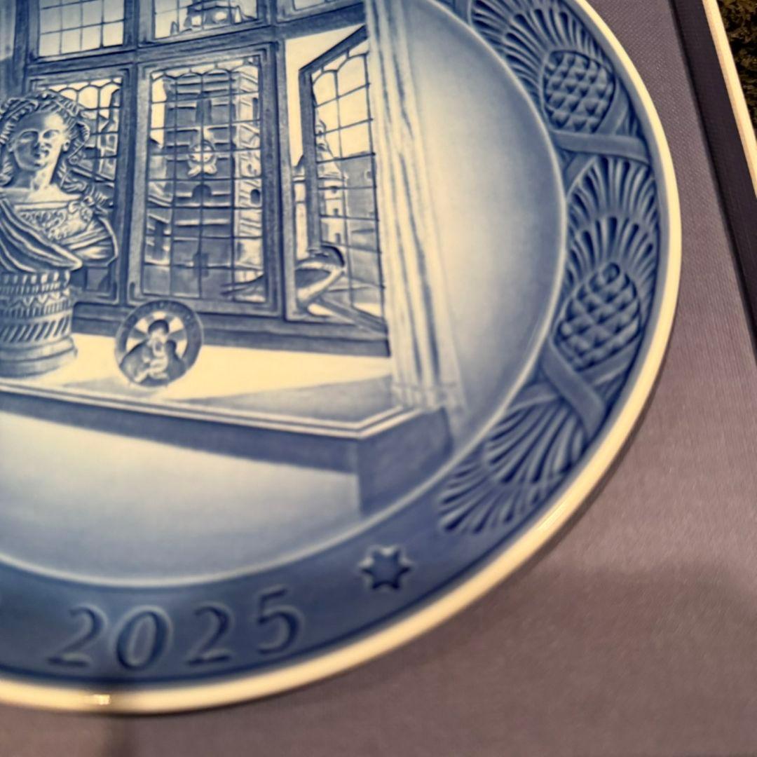 ❇️新品未使用❇️ロイヤルコペンハーゲン　イヤープレート　2025