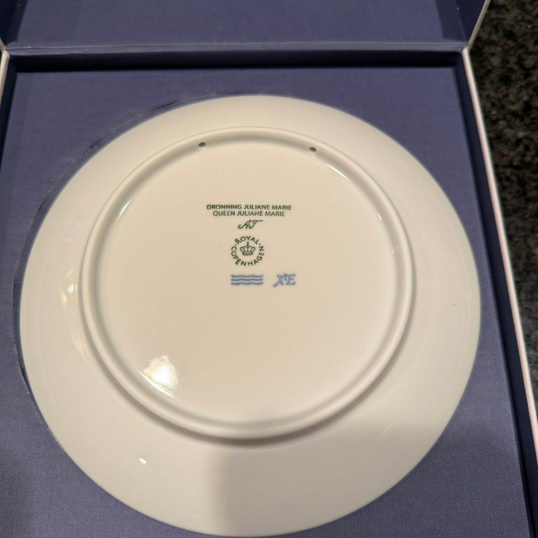 ❇️新品未使用❇️ロイヤルコペンハーゲン　イヤープレート　2025