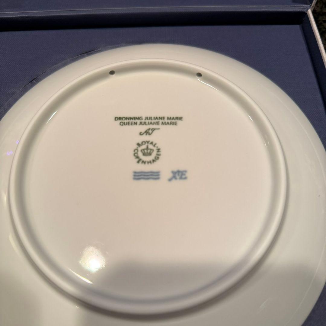 ❇️新品未使用❇️ロイヤルコペンハーゲン　イヤープレート　2025