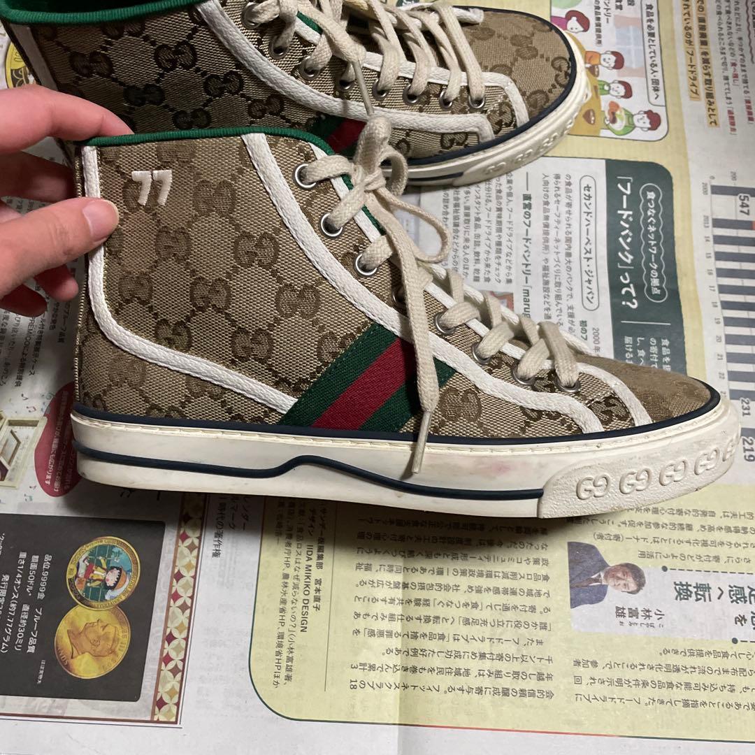 2/4まで！GUCCI レディーススニーカー　23㎝