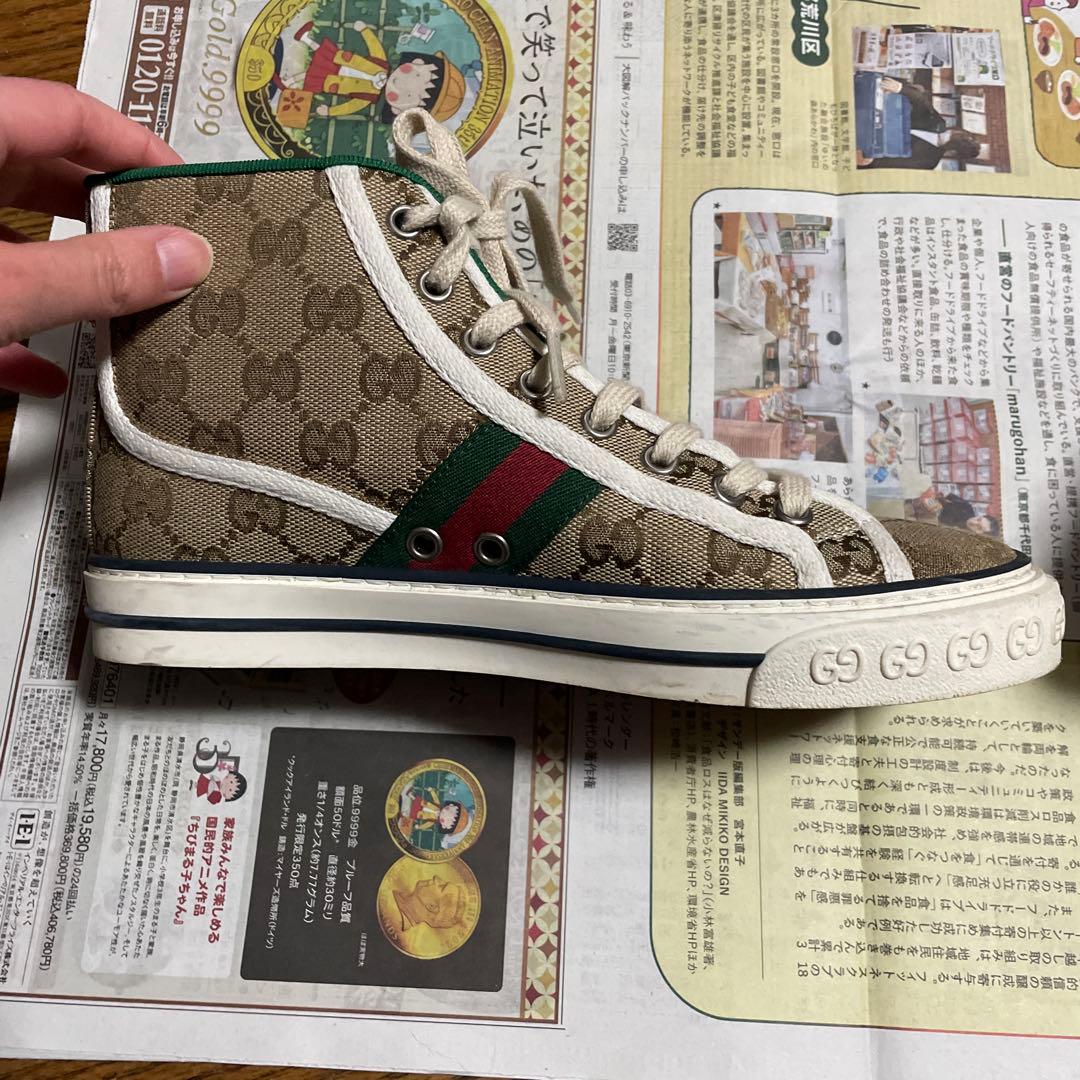 2/4まで！GUCCI レディーススニーカー　23㎝