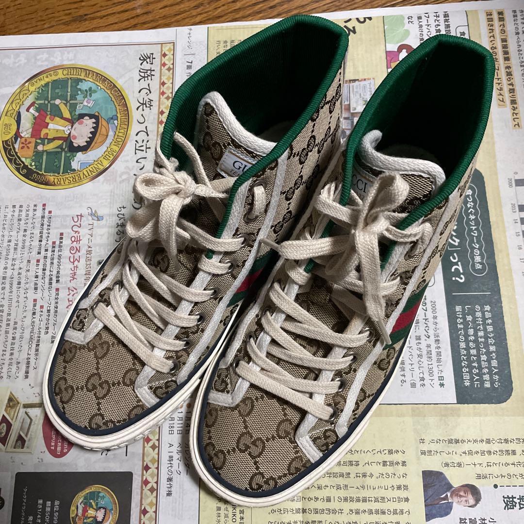 2/4まで！GUCCI レディーススニーカー　23㎝