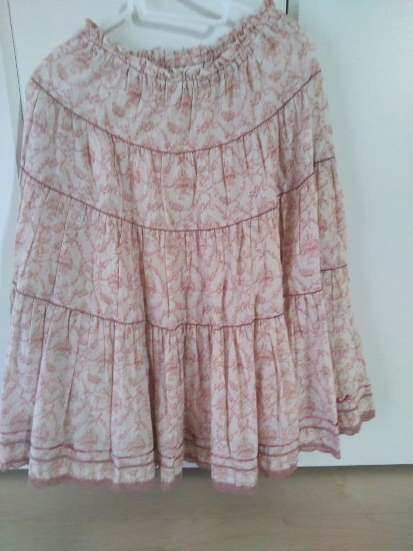 ピンクハウス、スカート