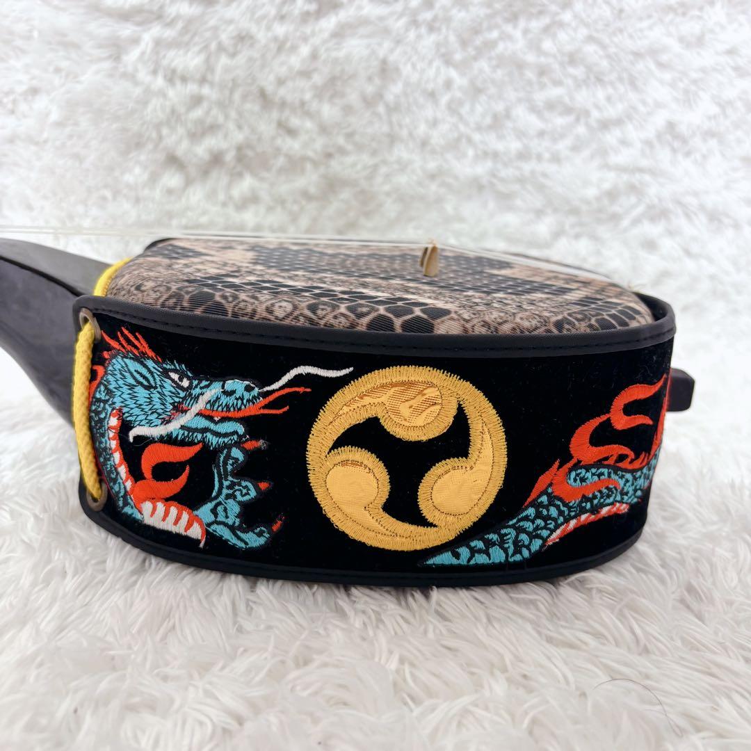 未使用級　沖縄三線　合皮　動作確認済み　希少柄　龍　ケース付き