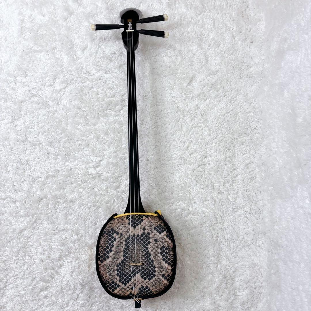 未使用級　沖縄三線　合皮　動作確認済み　希少柄　龍　ケース付き