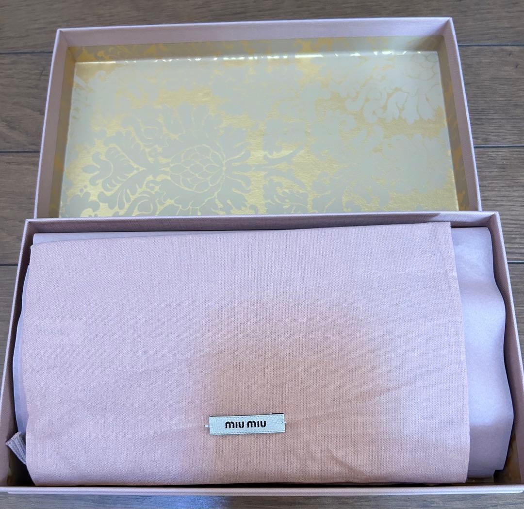 miumiu マテラッセ　ショルダーバッグ