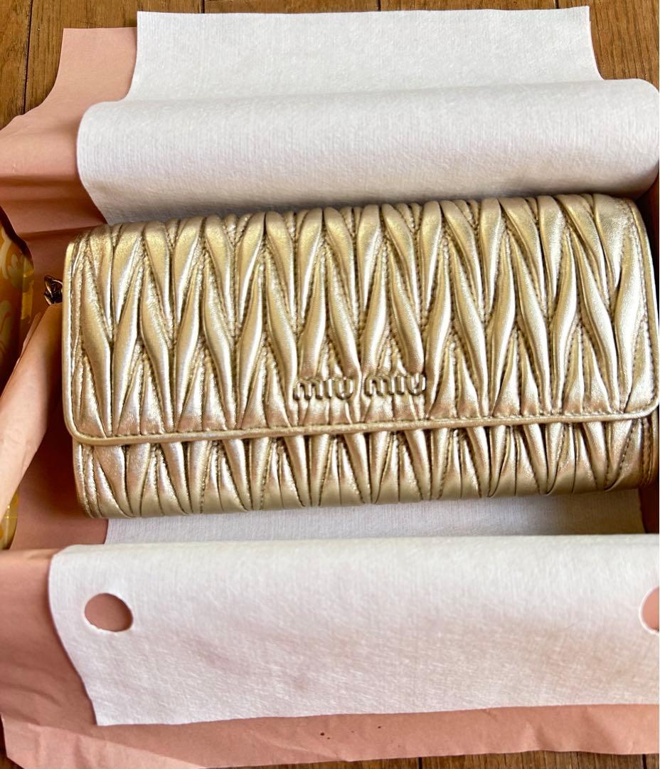 miumiu マテラッセ　ショルダーバッグ