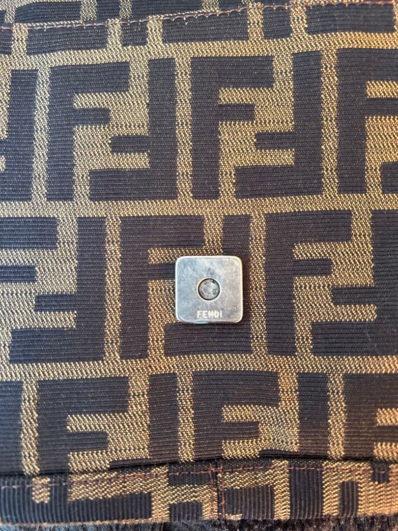 FENDI ズッカ柄 マンマバケット ワンショルダー FFロゴ