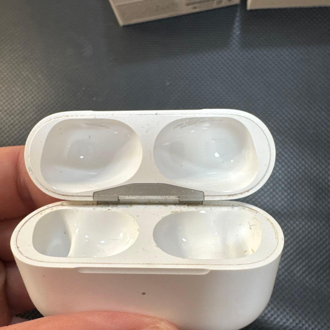 AirPods本体 ホワイト 充電ケース付きMTJV3J/A