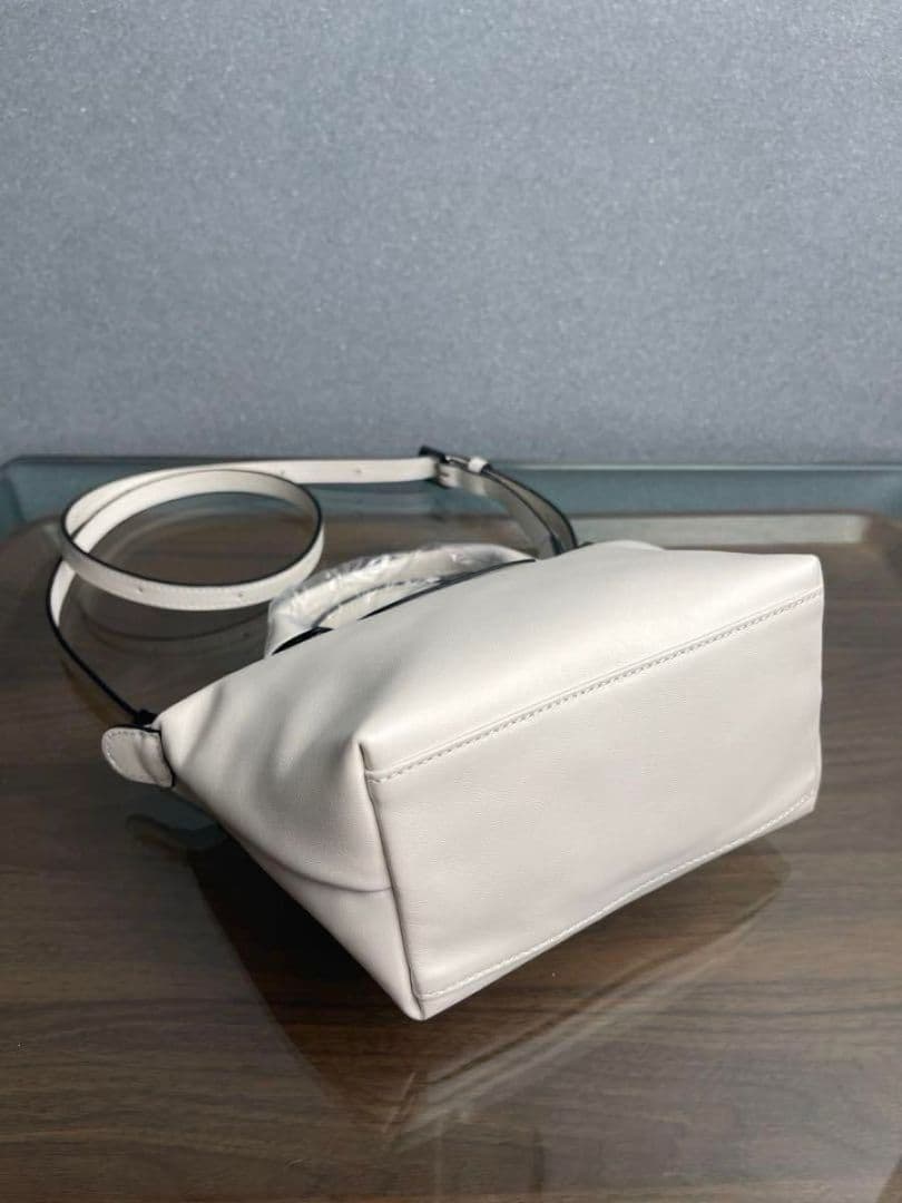 ロンシャン プリアージュ キュイールXS ホワイト