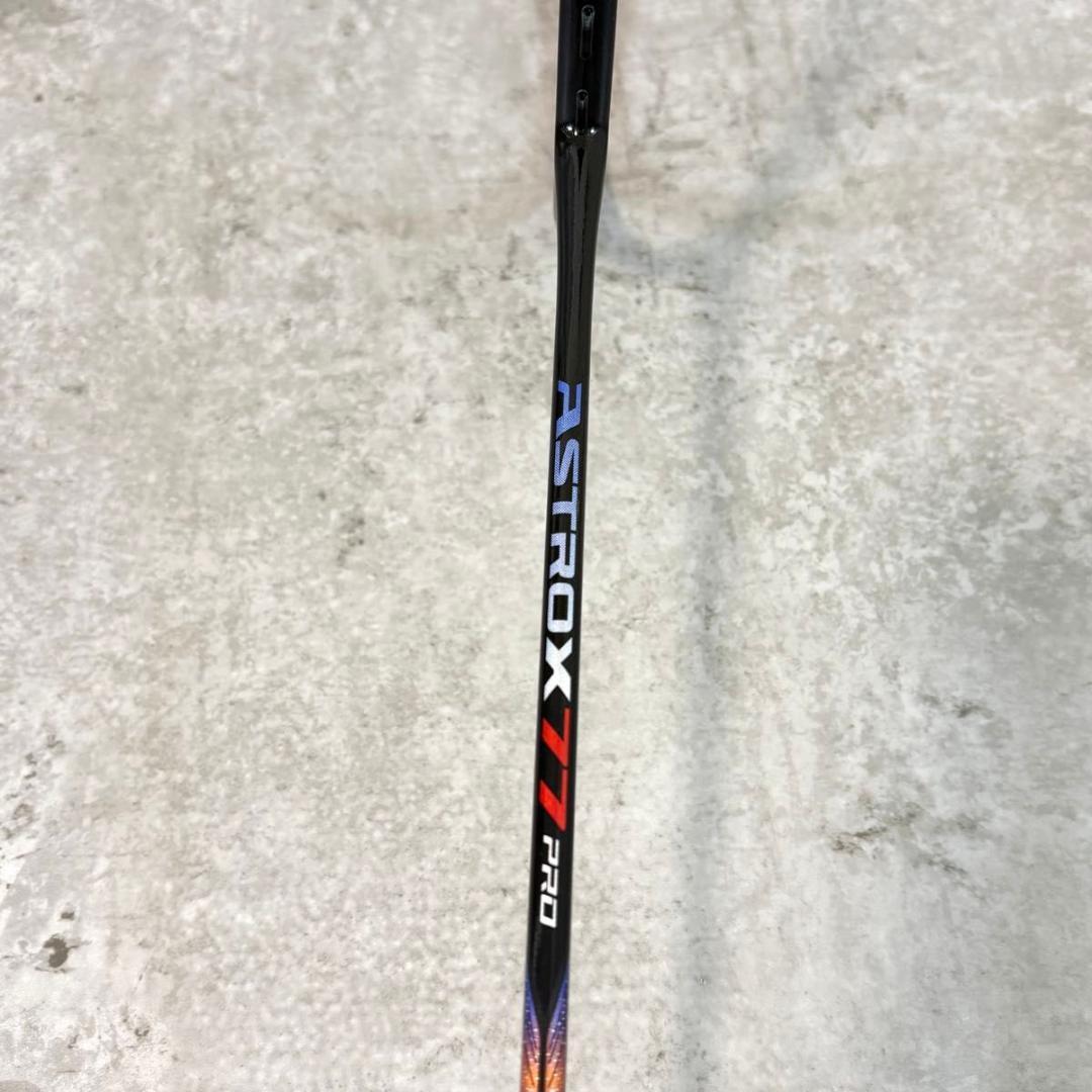 【未使用品】ヨネックス YONEX ASTROX77PRO バドミントン 4U5