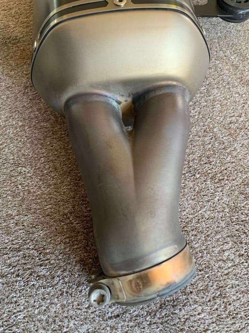 モ*ツ様 R1250GS/R1200GS　Akrapovicスリップオンマフラー