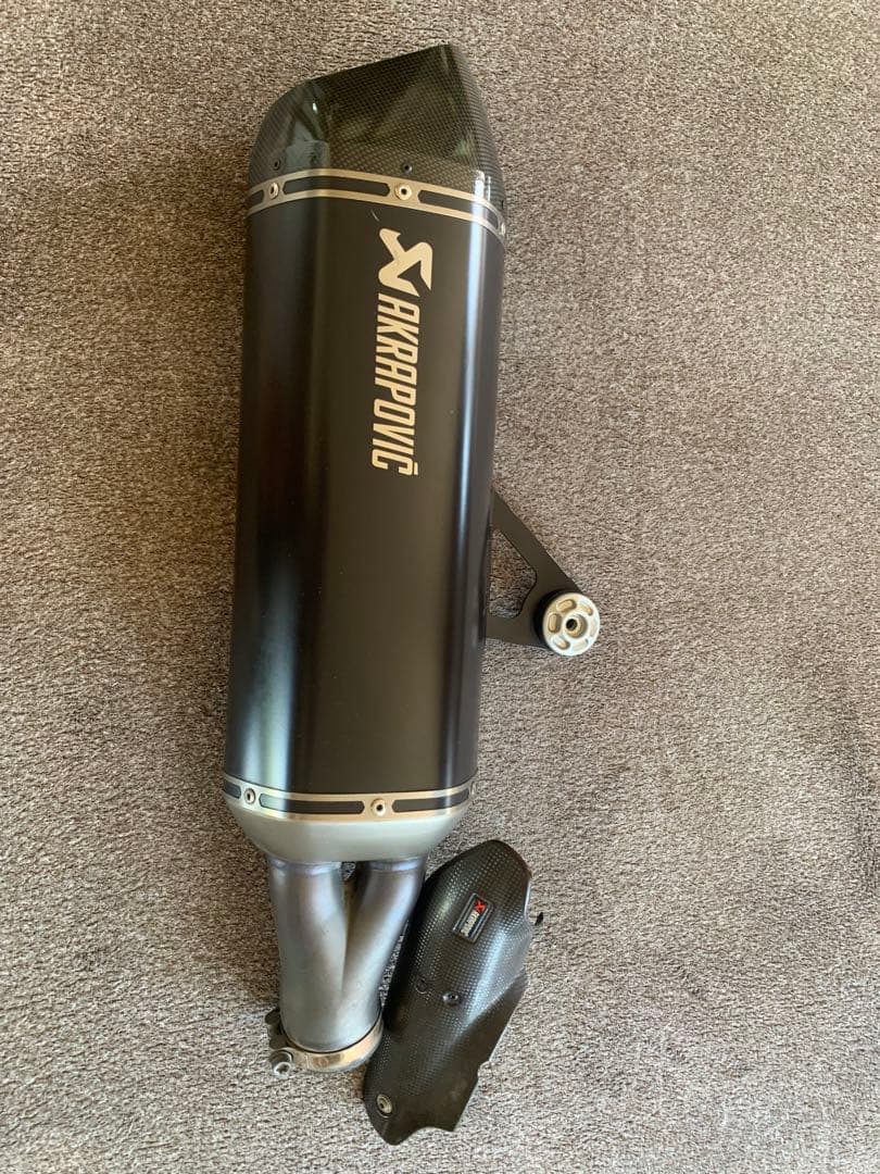 モ*ツ様 R1250GS/R1200GS　Akrapovicスリップオンマフラー