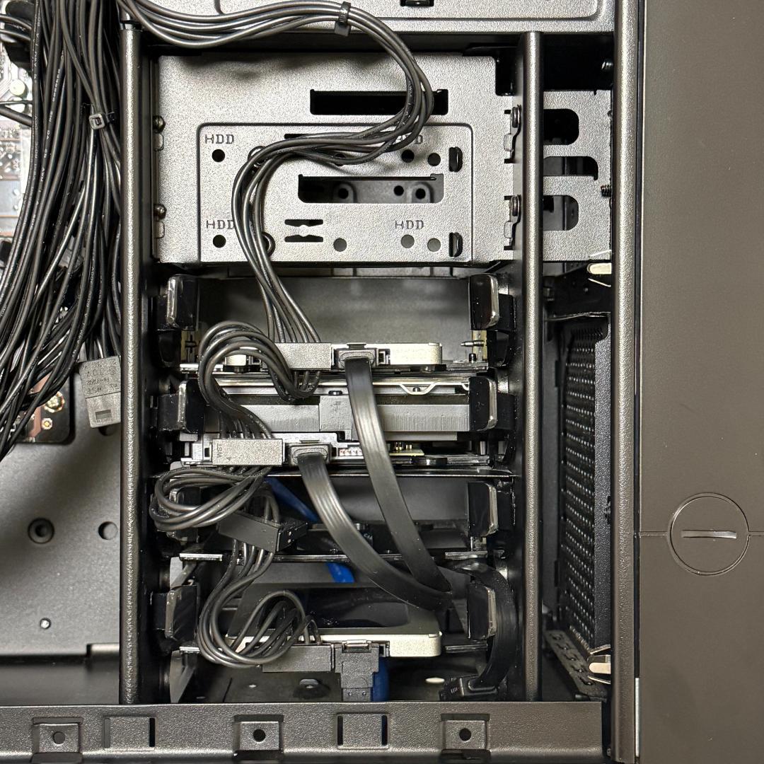 【美品】Mouse コンピューターDAIV KM-I7G6T