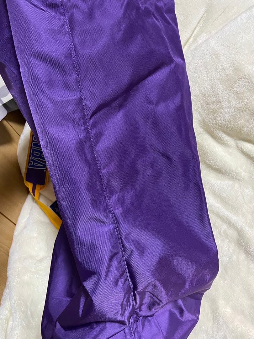 新品タグ付き！NBA ロサンゼルス レイカーズ ドラムバッグ ボストンバッグ