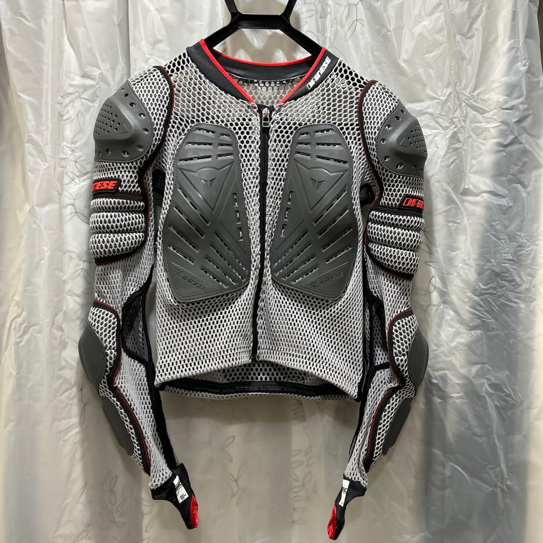 DAINESE　ダイネーゼ　スノーボード　プロテクター　サイズL