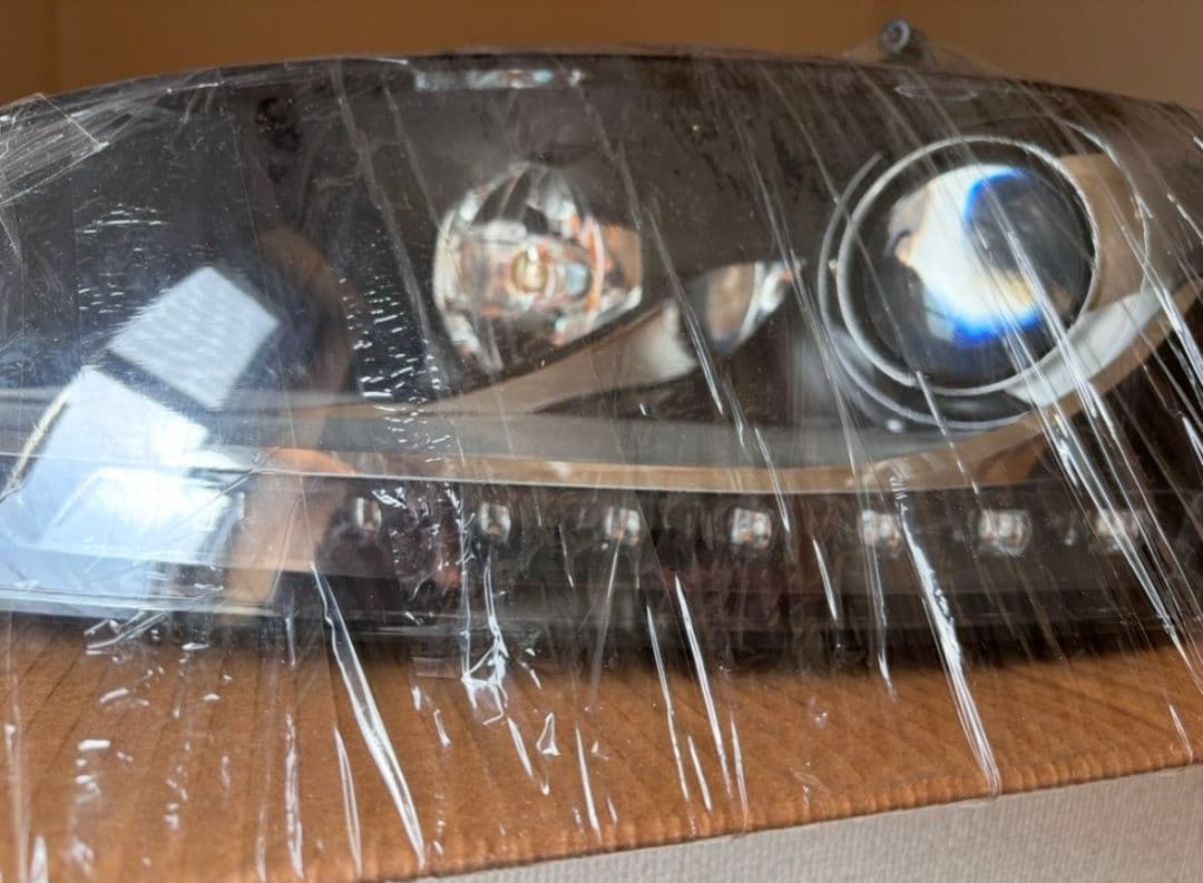 ⭐️新品⭐️Audi TT 8J 純正 ヘッドライト 左　AFS有　後期