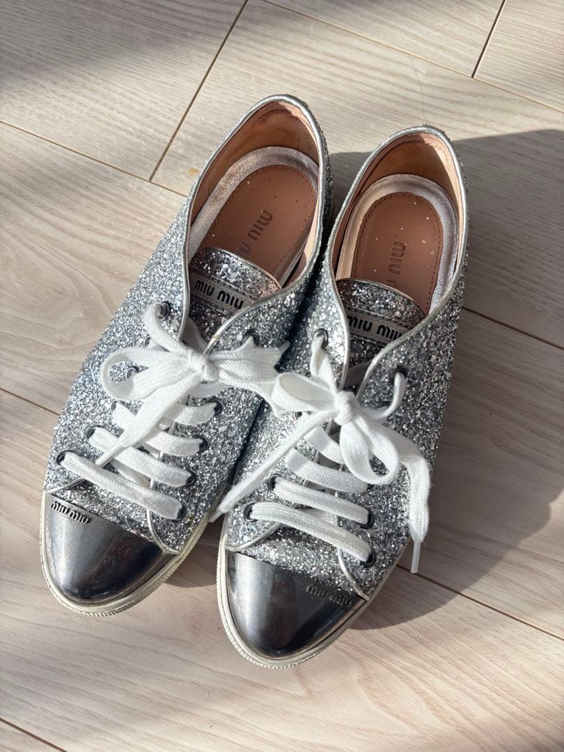 miu miu シルバー グリッタースニーカー
