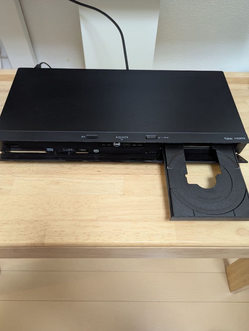 SHARP AQUOS ブルーレイレコーダー BD-NW1100　2017年製