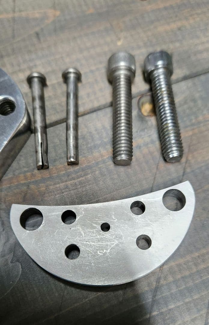 ハーレーJB２ポットキャリパー+キャリパーサポート+シールキット　ジャンク品